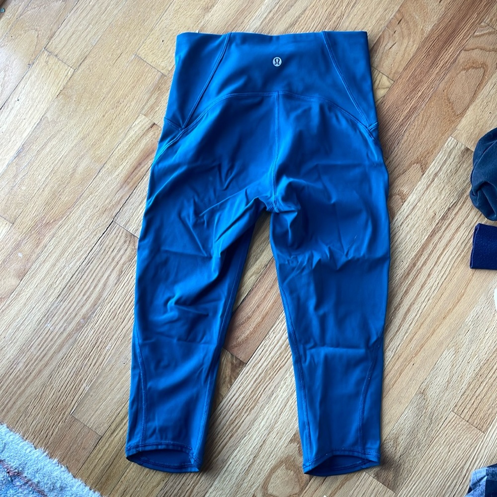 Lululemon cropped leggings size 2